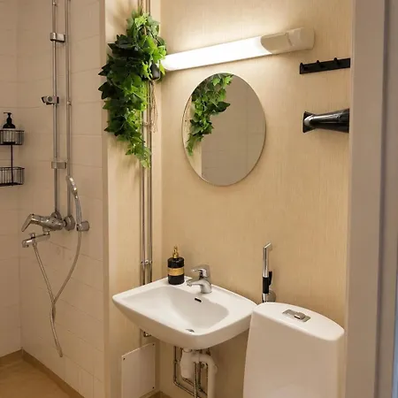 Arctic Calm I Infrared Sauna I Balcony I Wi-fi * Rovaniemi